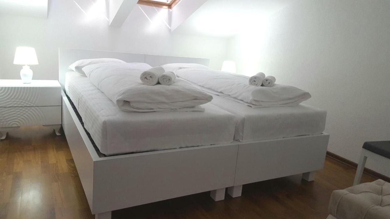 Apartment Esha SJJ Eksteriør bilde